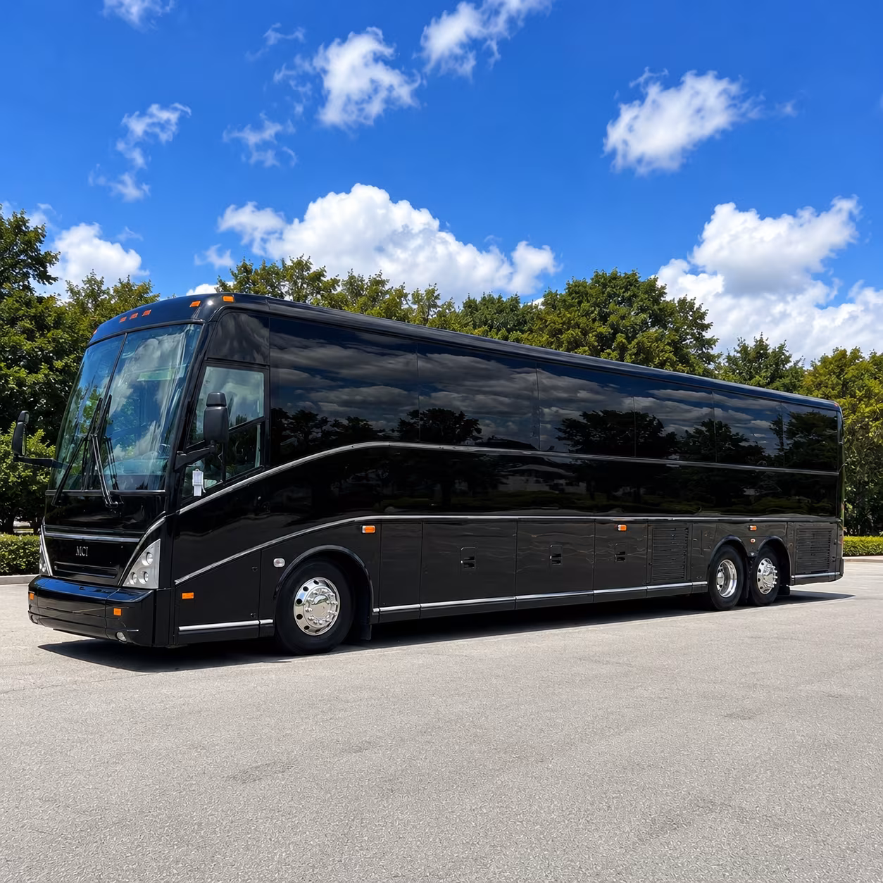 compare buses for monticello and charlottesville day trips from lynchburg schools