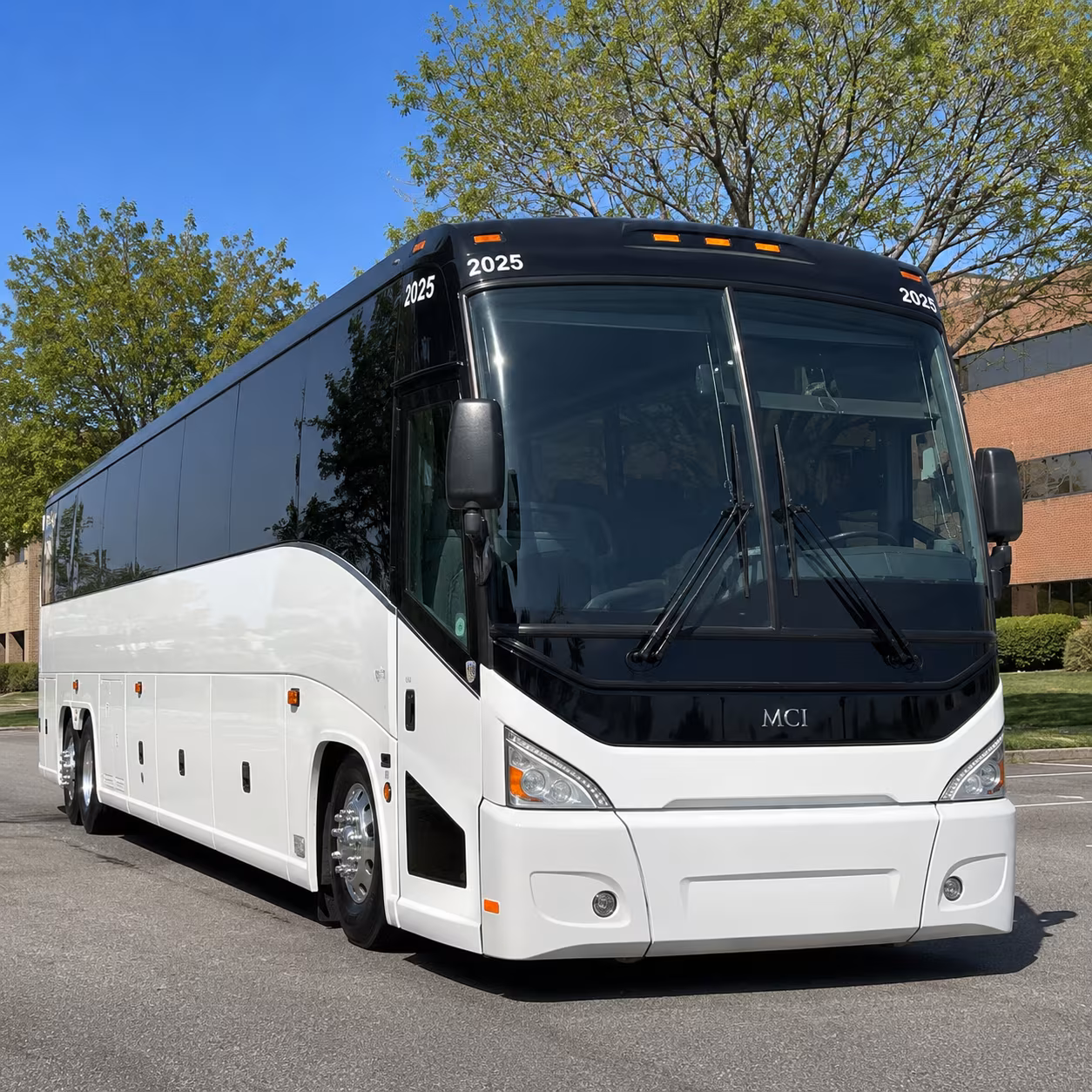 corporate transportation to lynchburg regional airport lyh and regional hubs