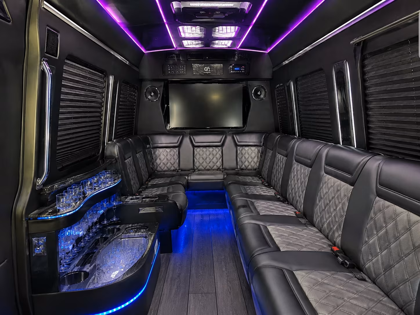 group transportation to berglund center and elmwood park amphitheater in roanoke